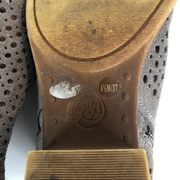 Lucky Brand Women's Perforated Ankle Suede Boots Sz 6.5 - Picture 11 of 12